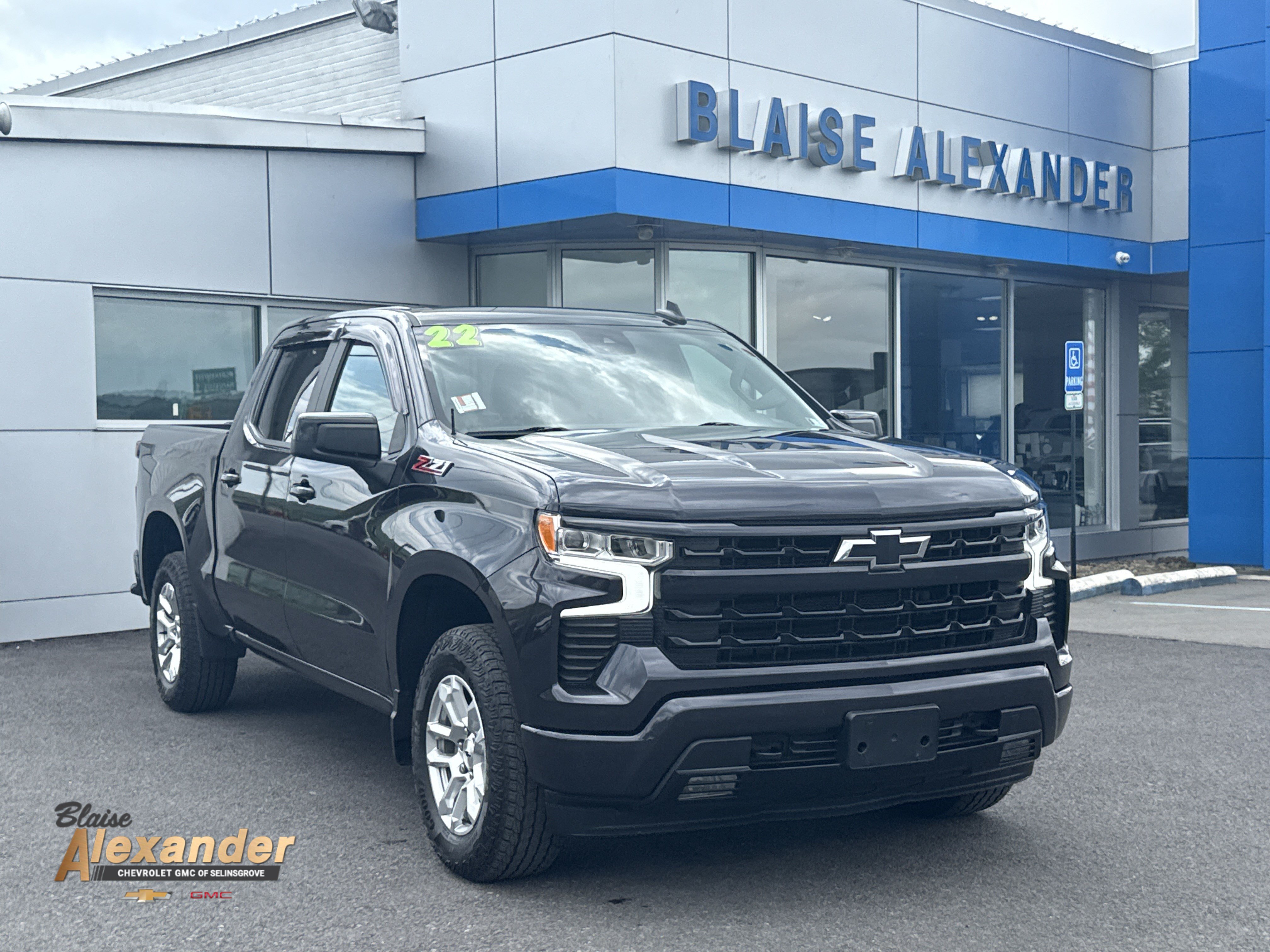 Used 2022 Chevrolet Silverado 1500 RST w/ Z71 Off-Road Package AWD/4WD image 1