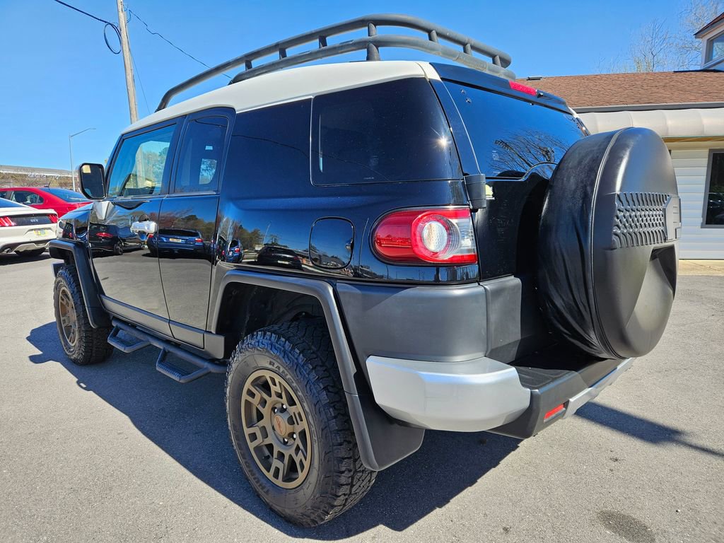 Used 2013 Toyota FJ Cruiser 2WD w/ Convenience Pkg image 7