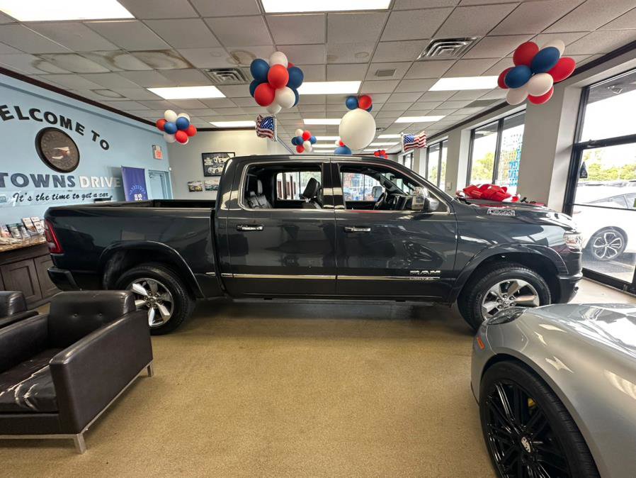 Used 2019 RAM 1500 Limited image 9