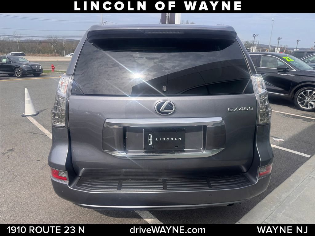 Used 2021 Lexus GX 460 Premium w/ Premium Package AWD/4WD image 4