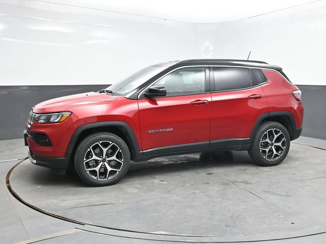 Used 2025 Jeep Compass Limited AWD/4WD image 3