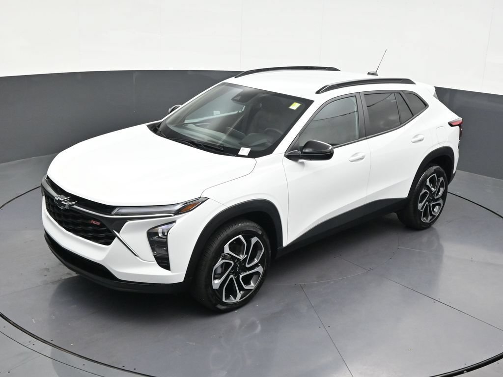 Used 2025 Chevrolet Trax RS FWD image 20