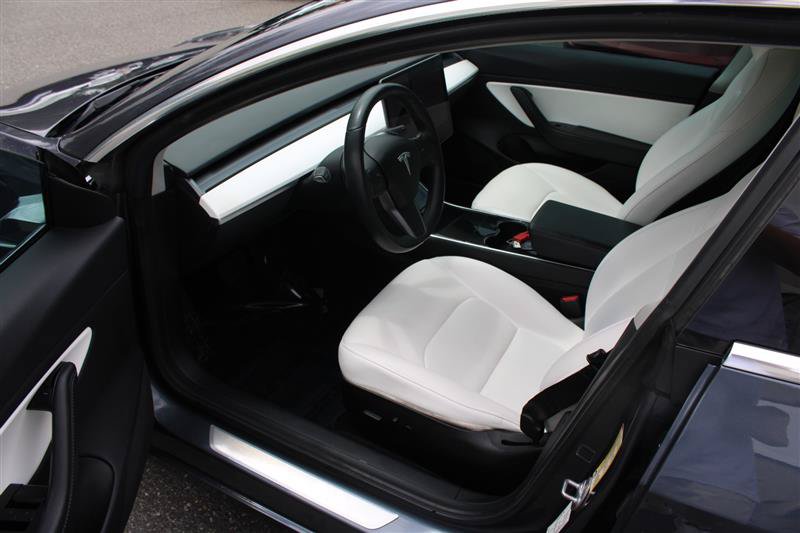 Used 2019 Tesla Model 3 Standard Range Plus RWD image 9