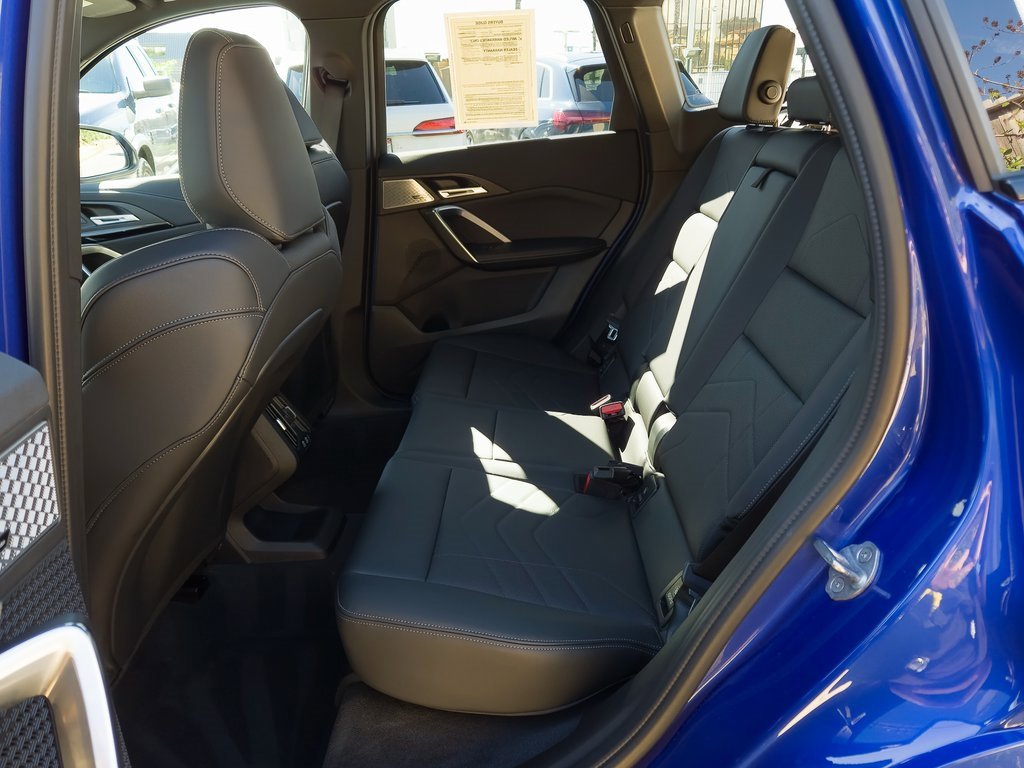 Used 2025 BMW X1 xDrive28i w/ M Sport Package image 21