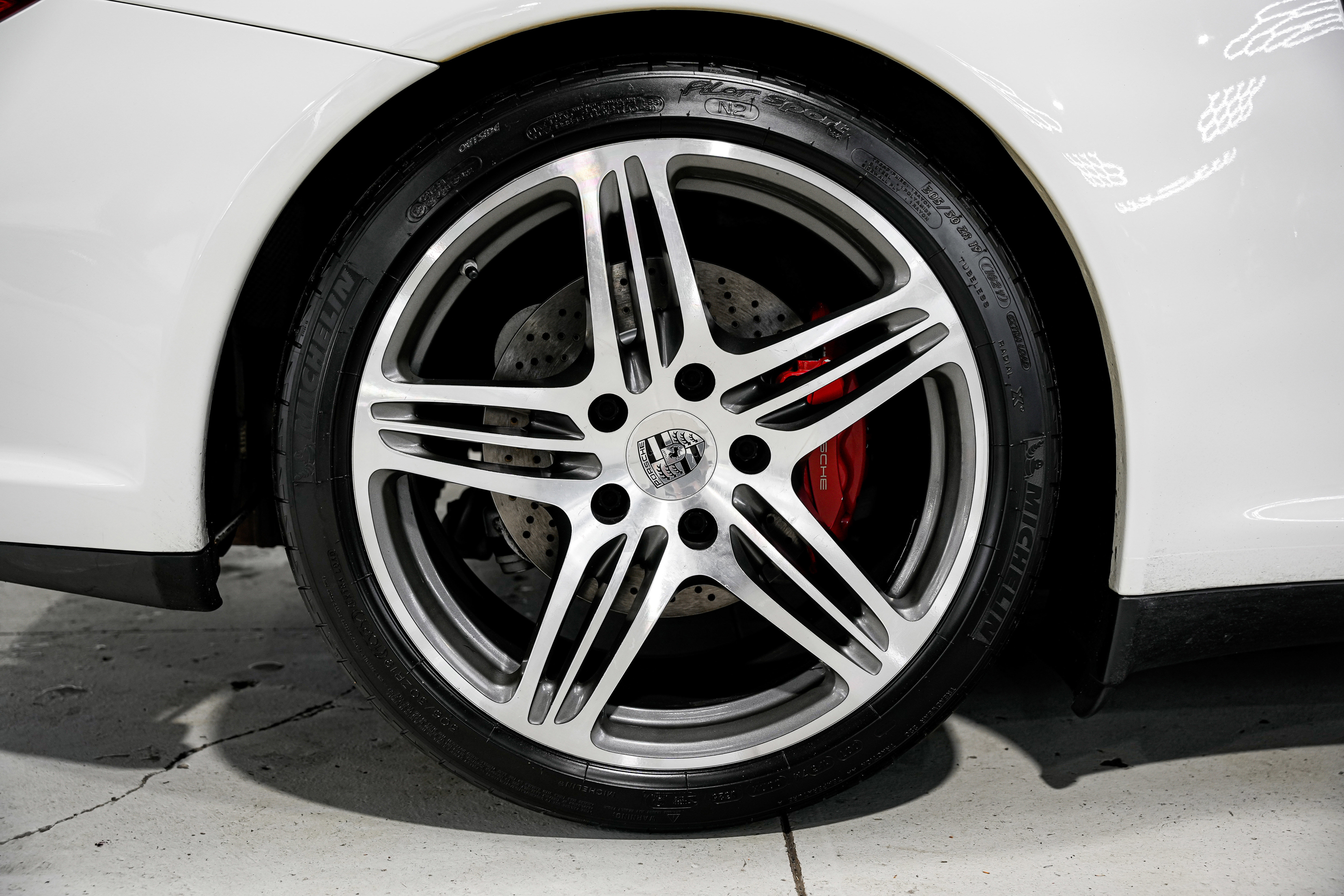 Used 2009 Porsche 911 Carrera 4 image 46