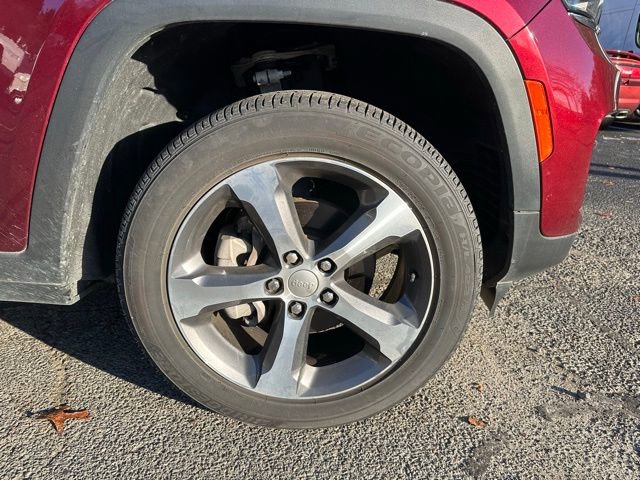 Used 2024 Jeep Grand Cherokee Limited image 12