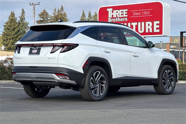 New 2025 Hyundai Tucson Limited image 6