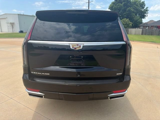 Certified 2024 Cadillac Escalade ESV Premium Luxury w/ Performance Package AWD/4WD image 4
