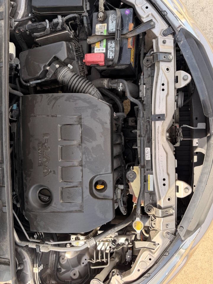 Used 2014 Toyota Corolla LE Premium FWD image 15