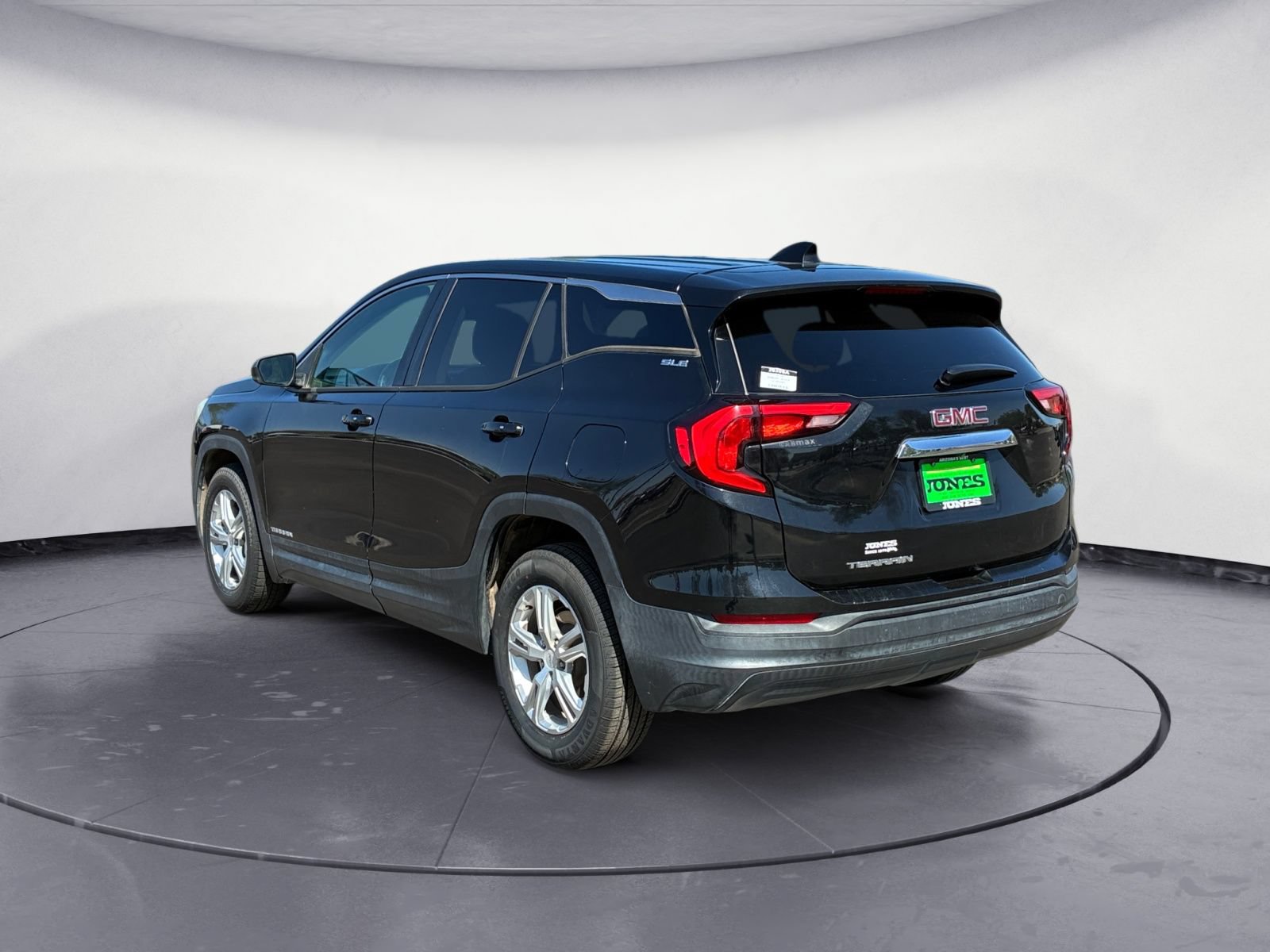 Used 2018 GMC Terrain SLE FWD image 4