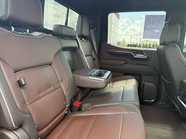 Used 2024 GMC Sierra 1500 Denali w/ Technology Package AWD/4WD image 38