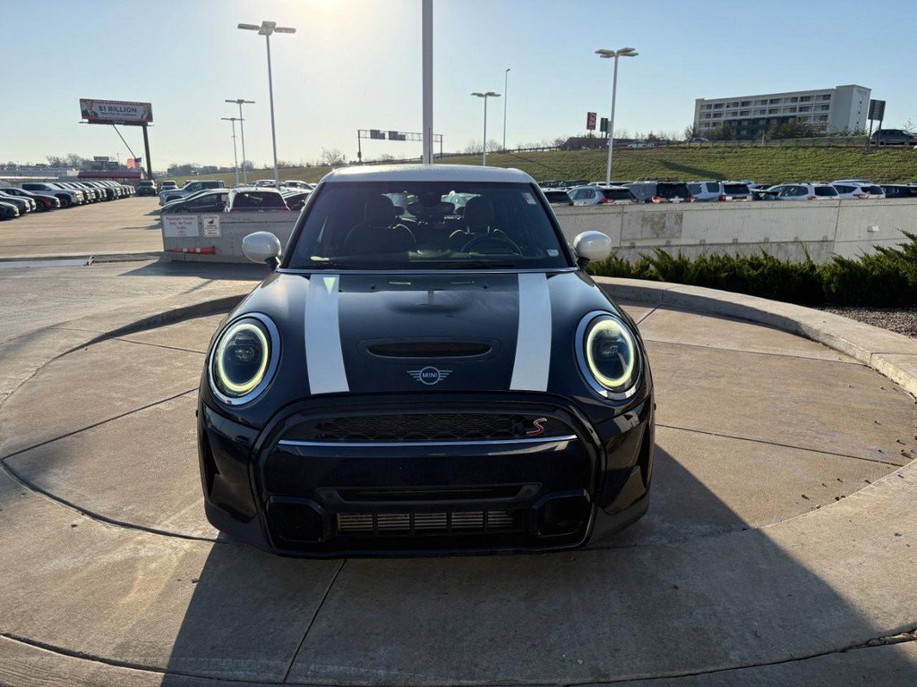 Used 2022 MINI Cooper S w/ Driver Assistance Package image 12