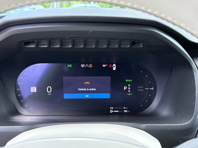 Certified 2025 Volvo XC90 T8 Plus w/ Protection Package AWD/4WD image 14