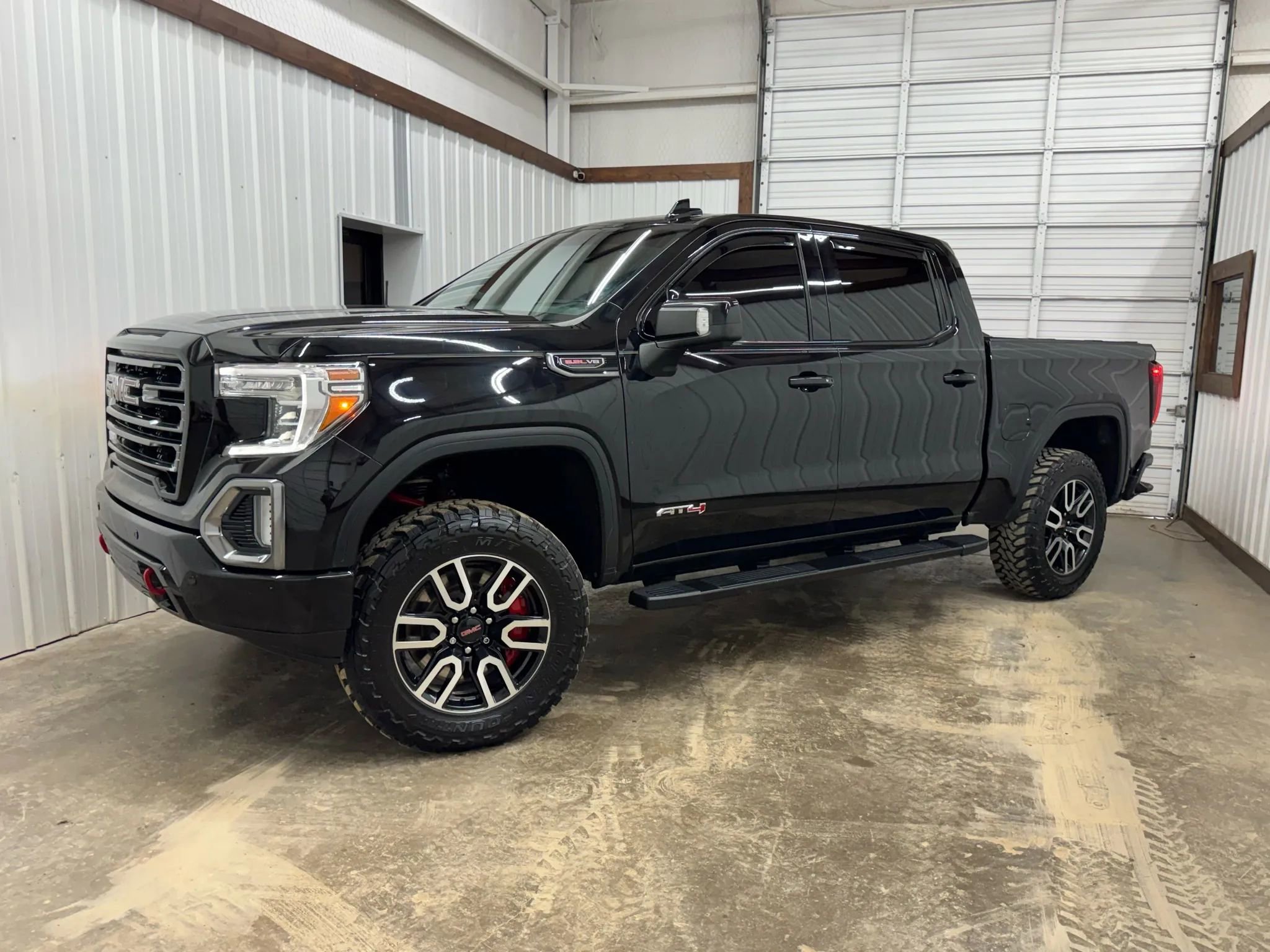 Used 2019 GMC Sierra 1500 AT4 w/ AT4 Premium Package image 2