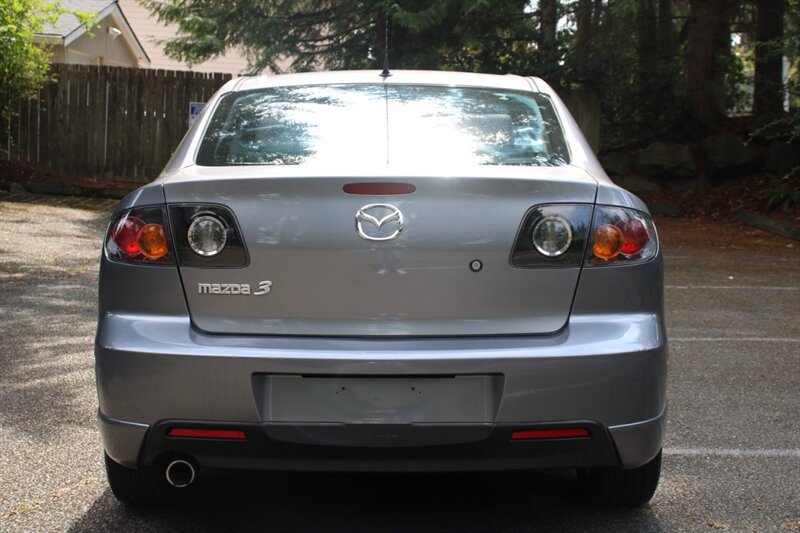 Used 2004 MAZDA MAZDA3 s FWD image 10