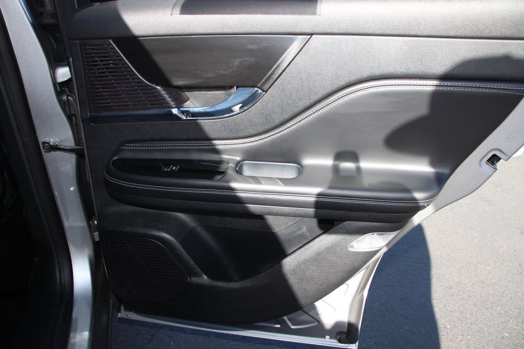 Certified 2021 Lincoln Corsair FWD w/ Premium Package image 21