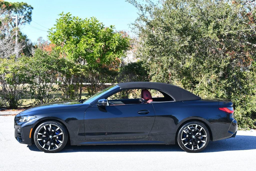 Used 2025 BMW 430i Convertible w/ M Sport Package image 11