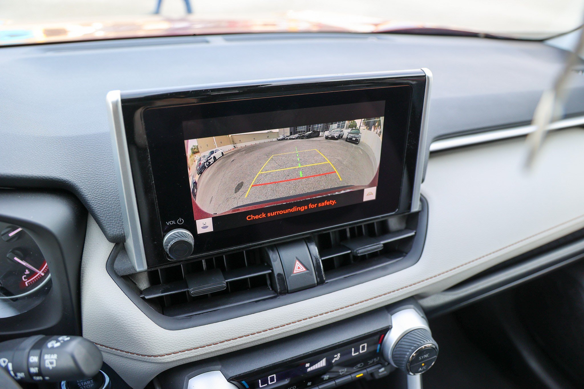 Certified 2025 Toyota RAV4 XLE w/ Convenience Package FWD image 21