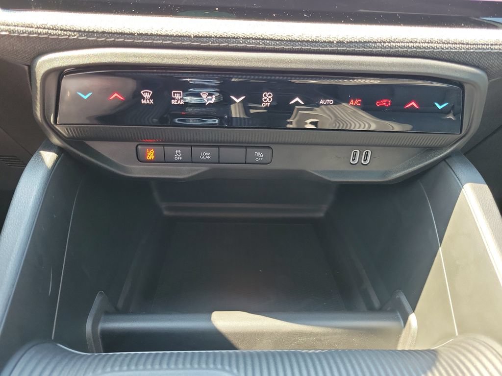 New 2026 Jeep Cherokee Laredo AWD/4WD image 20