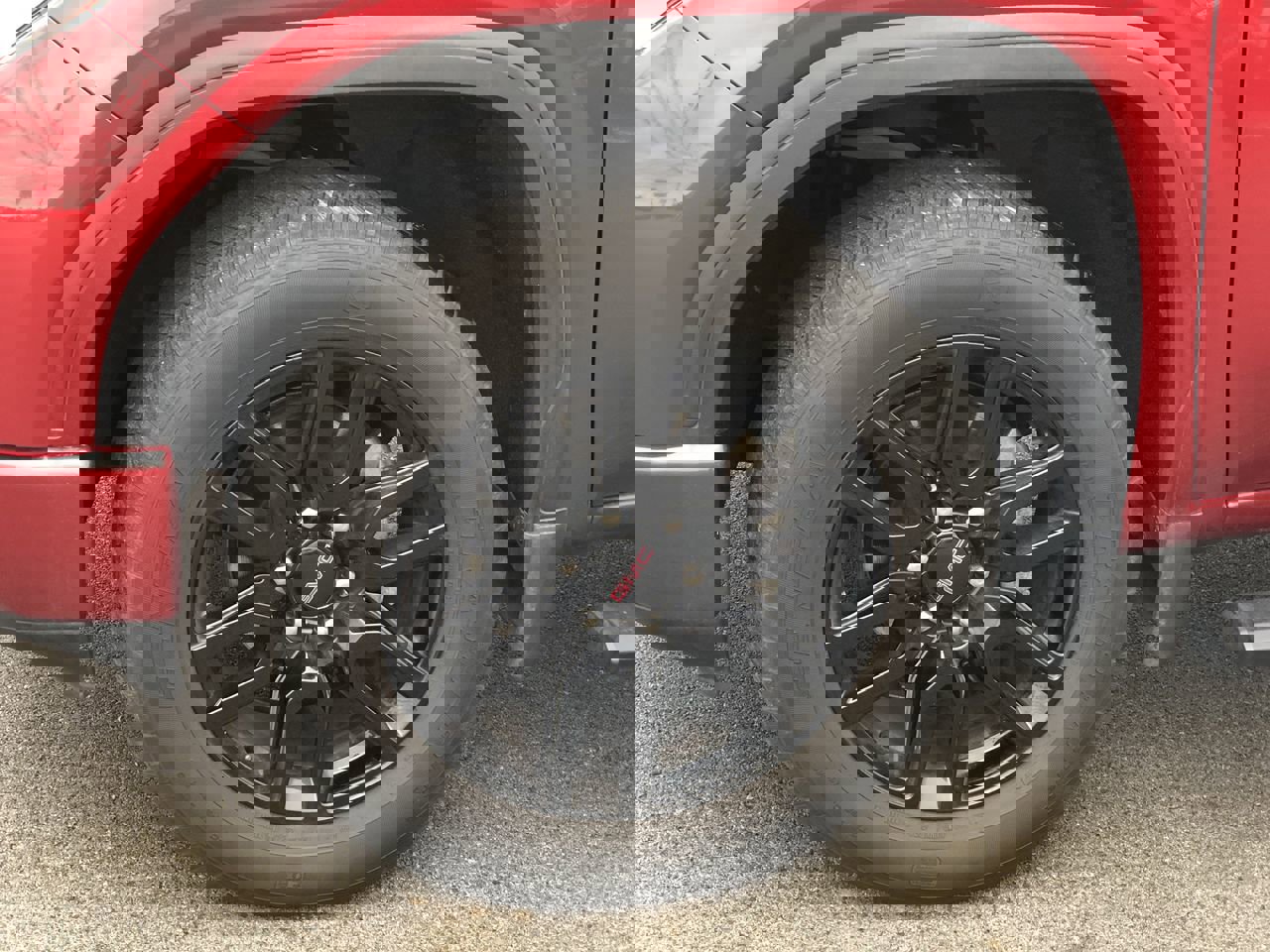 Used 2021 GMC Sierra 1500 Elevation image 2