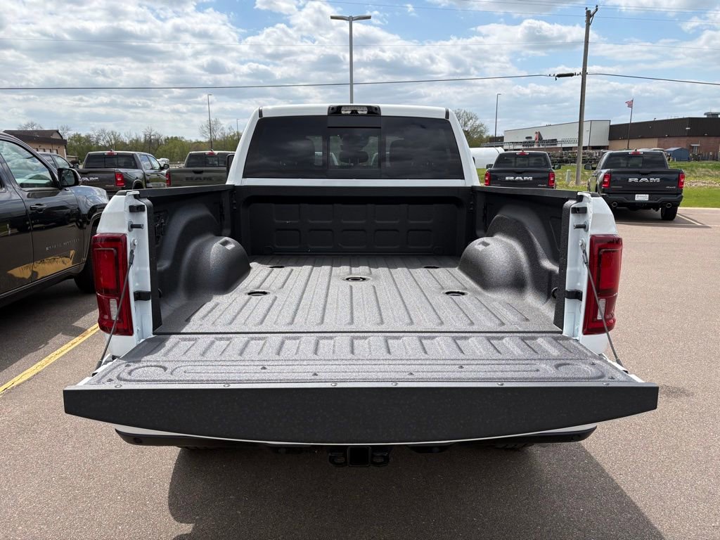 New 2026 RAM 3500 Big Horn AWD/4WD image 5