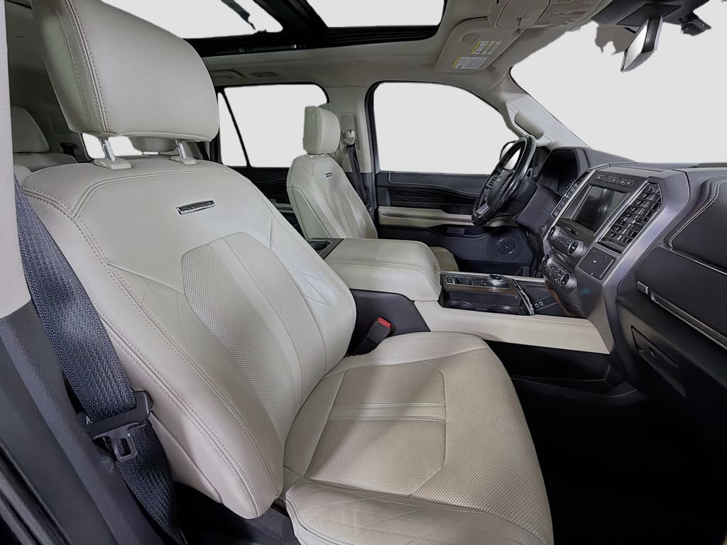 Used 2018 Ford Expedition Platinum RWD image 31