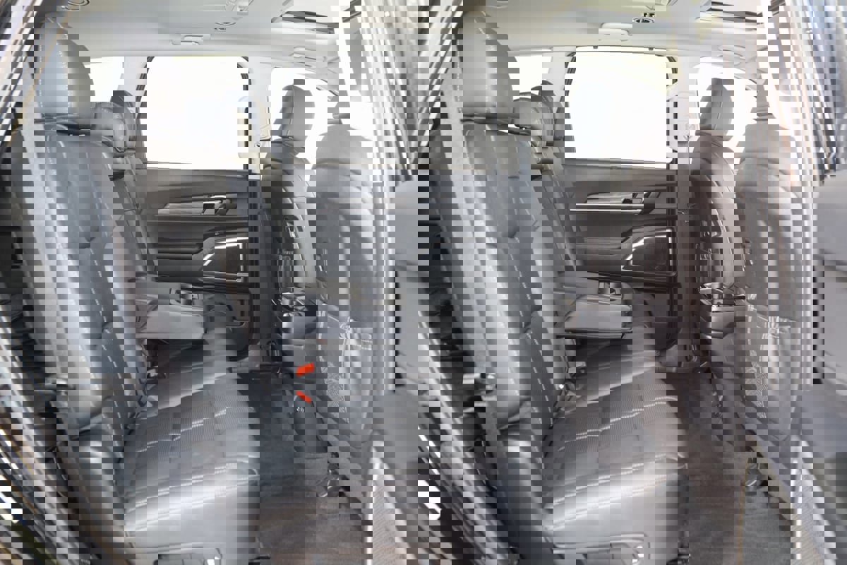 Used 2022 Kia Telluride EX w/ Towing Package image 15