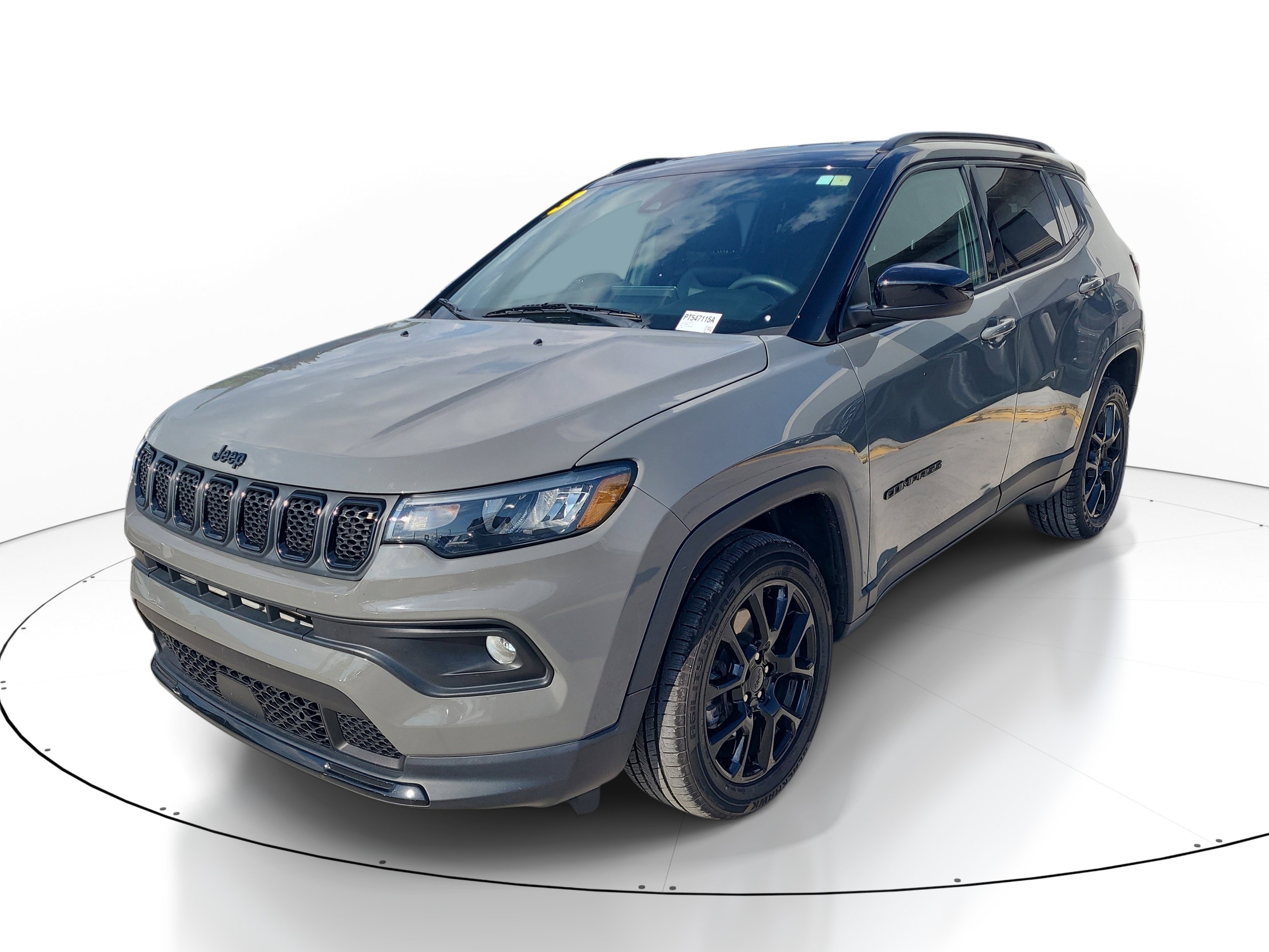 Used 2023 Jeep Compass Latitude AWD/4WD image 3