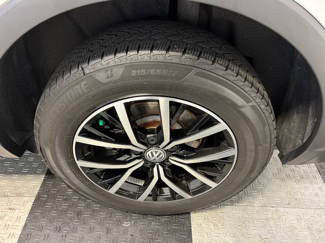 Certified 2021 Volkswagen Tiguan SE FWD image 15