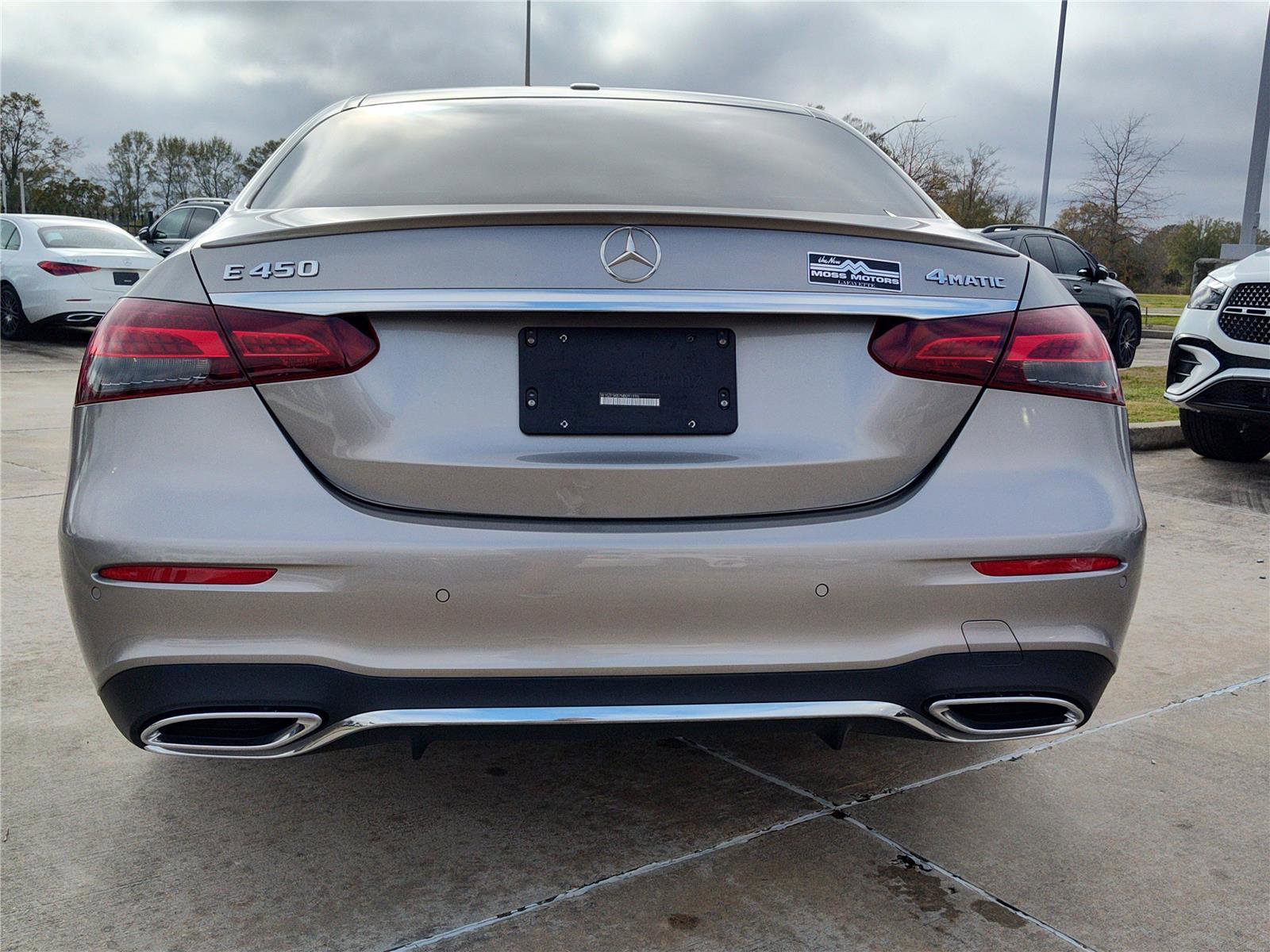 Used 2022 Mercedes-Benz E 450 4MATIC Sedan image 5