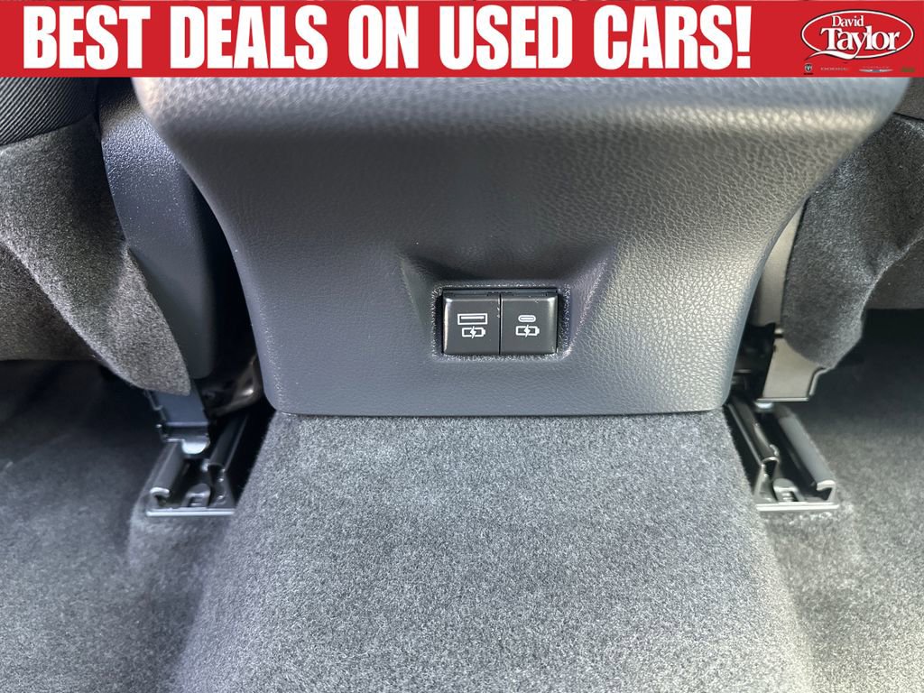 Used 2025 Toyota Camry LE FWD image 23