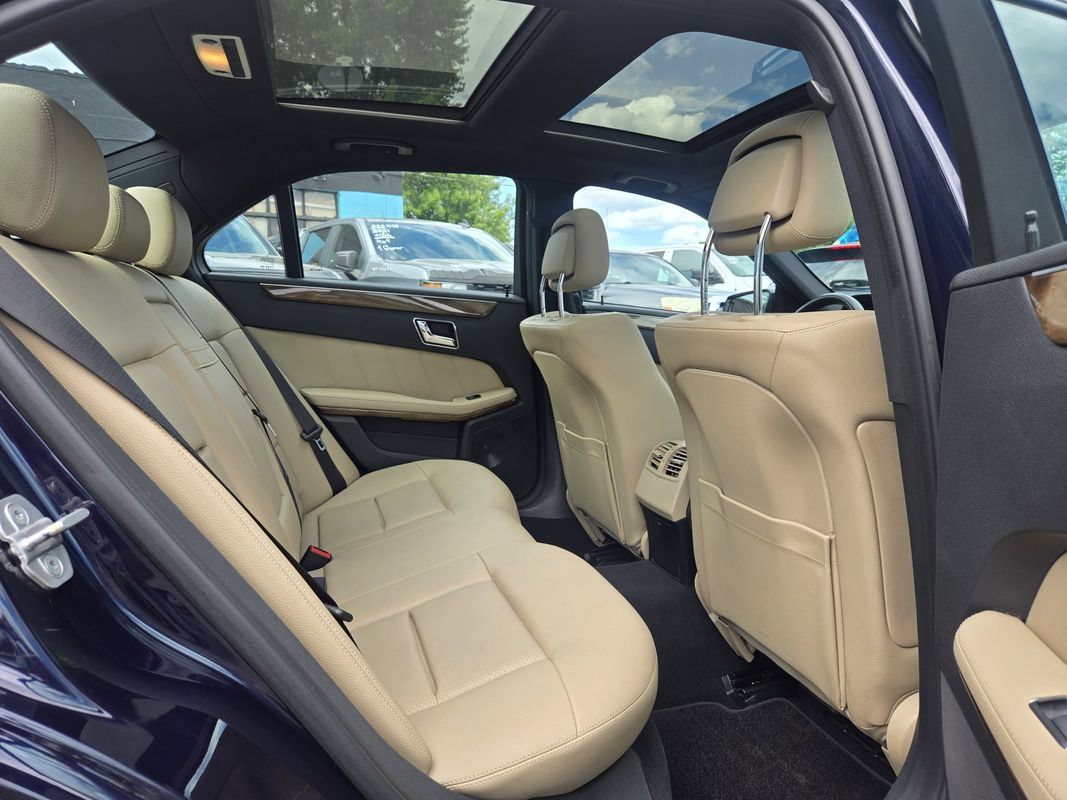 Used 2011 Mercedes-Benz E 350 4MATIC Sedan image 22