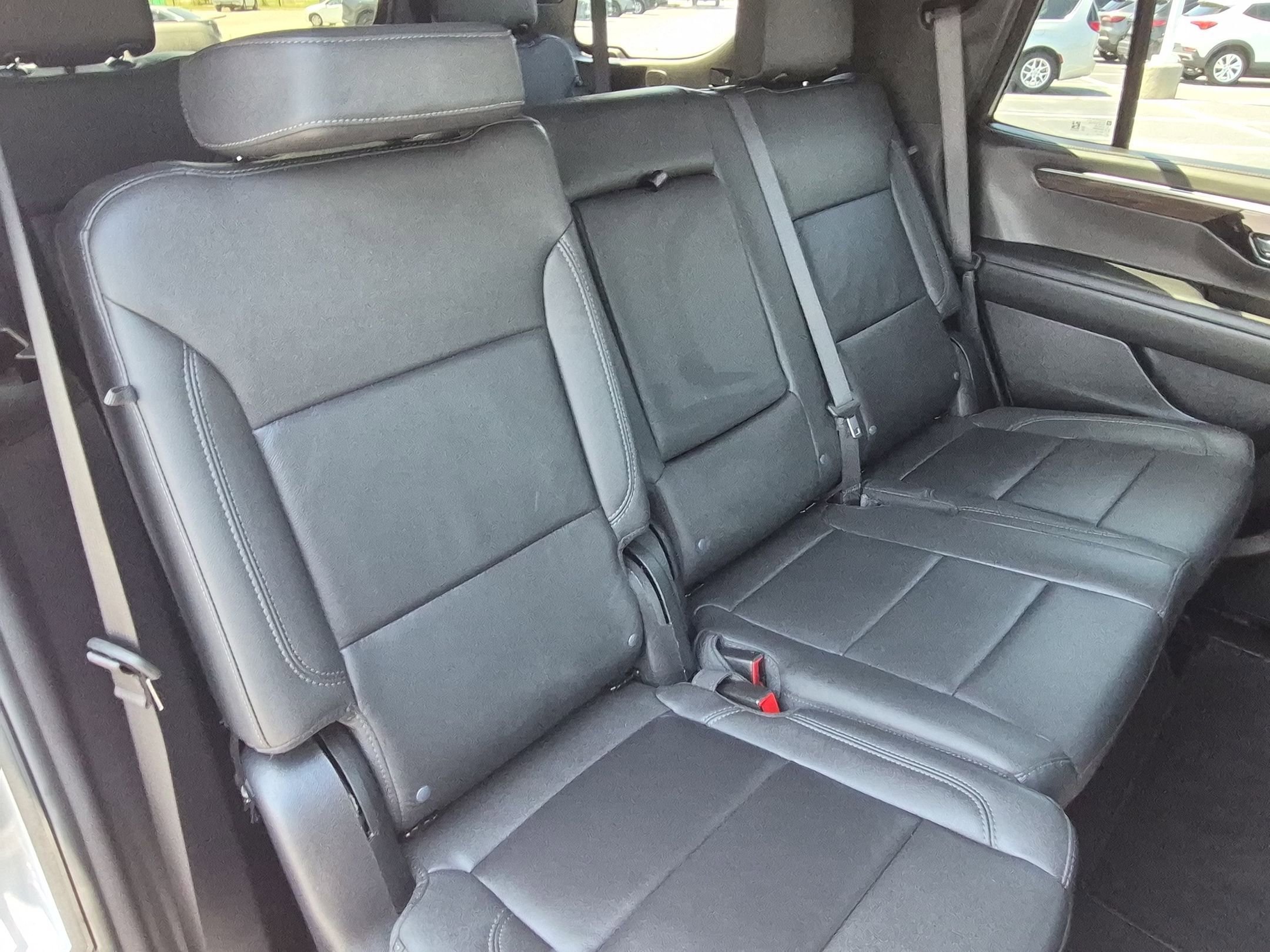 Used 2025 Chevrolet Tahoe LT AWD/4WD image 36
