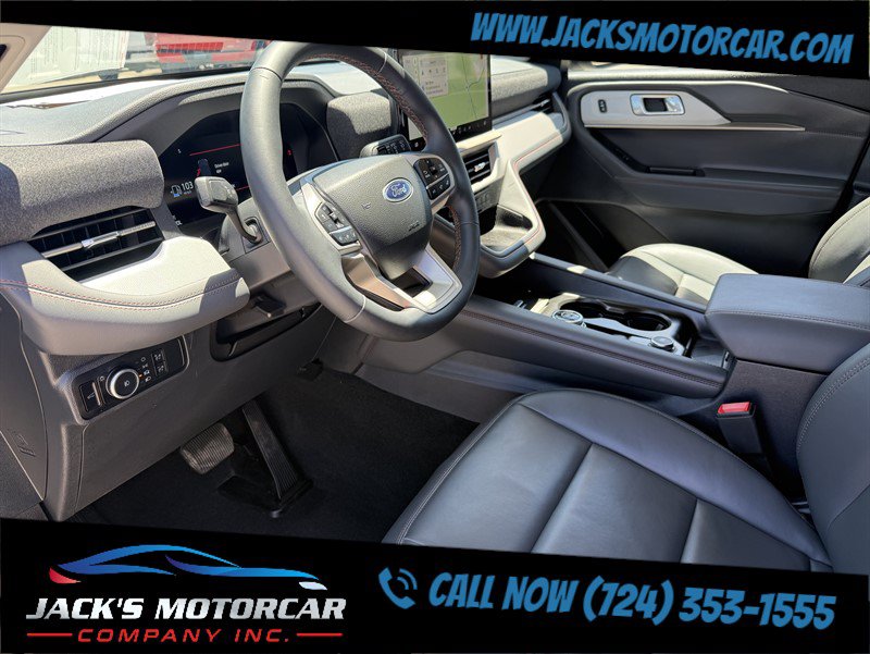 Used 2025 Ford Explorer Active w/ Active Comfort Package AWD/4WD image 36