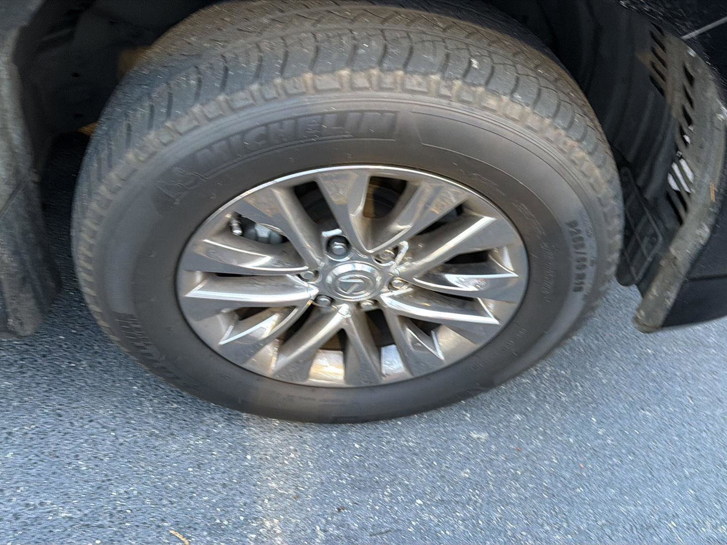 Used 2018 Lexus GX 460 Premium AWD/4WD image 7