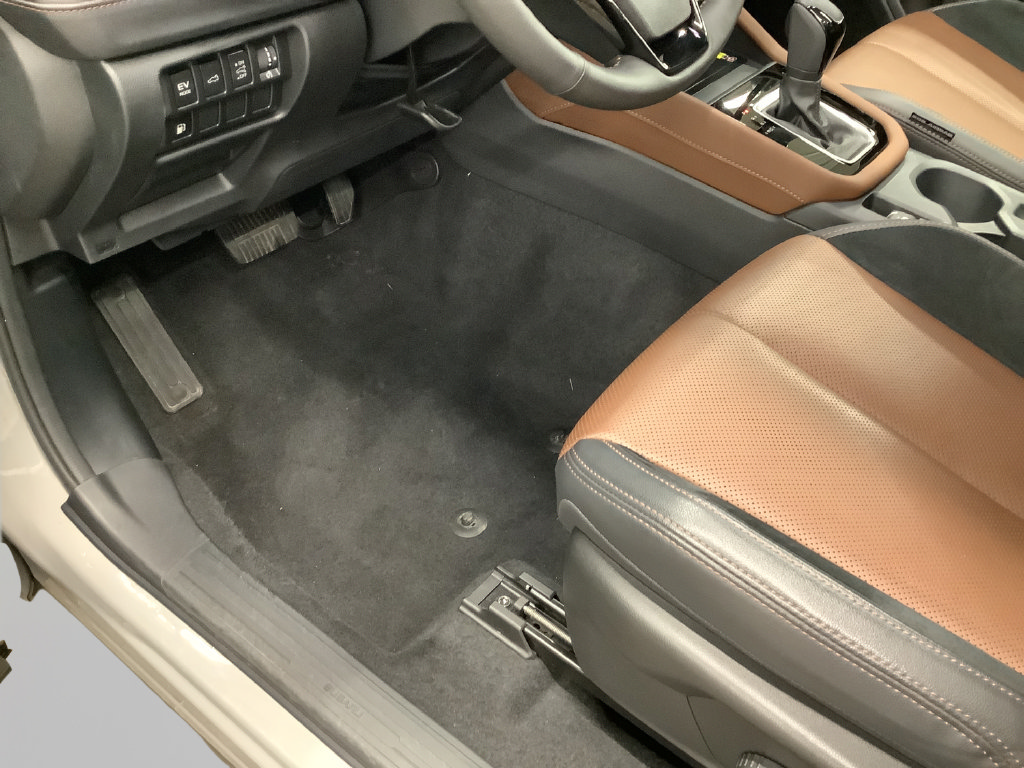 Used 2025 Subaru Forester Touring AWD/4WD image 29