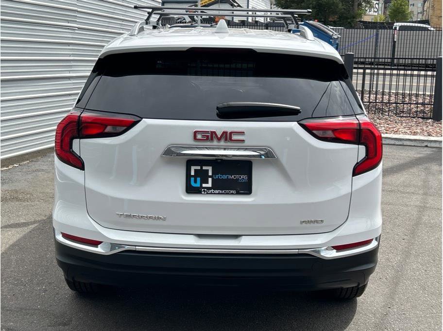 Used 2020 GMC Terrain SLT AWD/4WD image 9