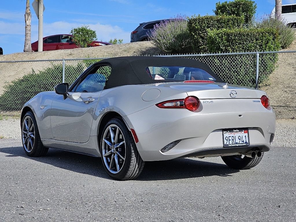 Certified 2022 MAZDA MX-5 Miata Grand Touring w/ Weather Package RWD image 16