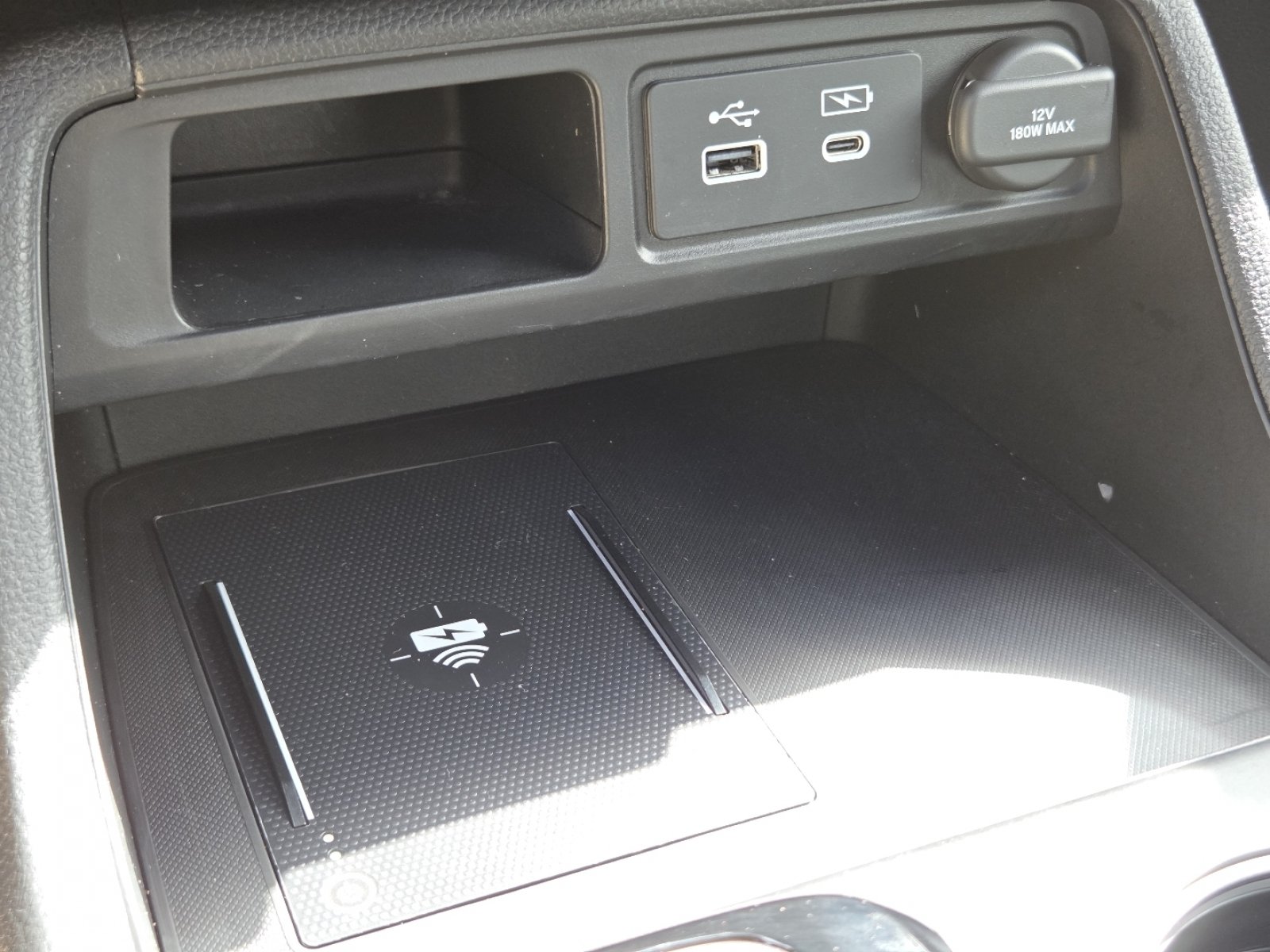 Certified 2024 Honda Pilot Touring image 9
