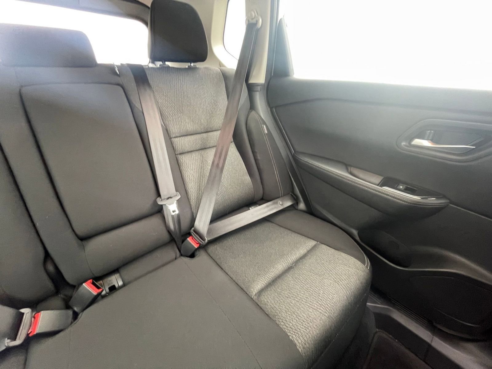 Used 2025 Nissan Rogue SV AWD/4WD image 37