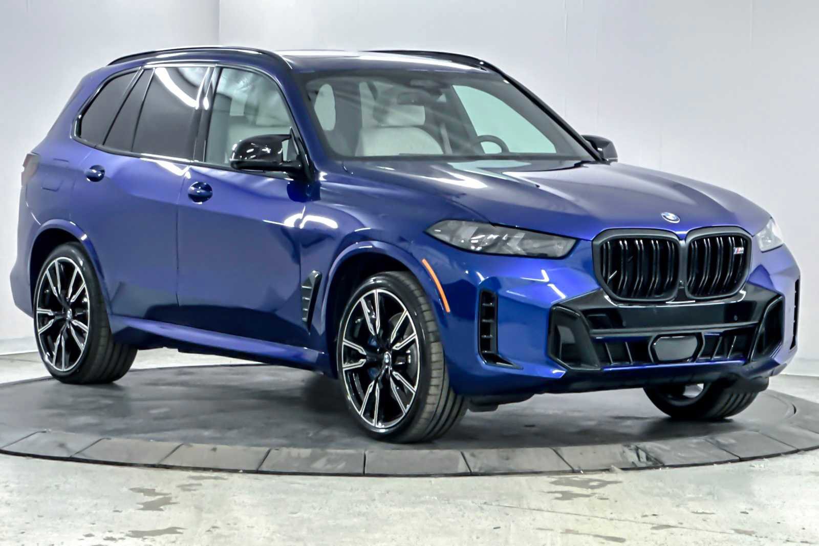 New 2026 BMW X5 M60i image 9