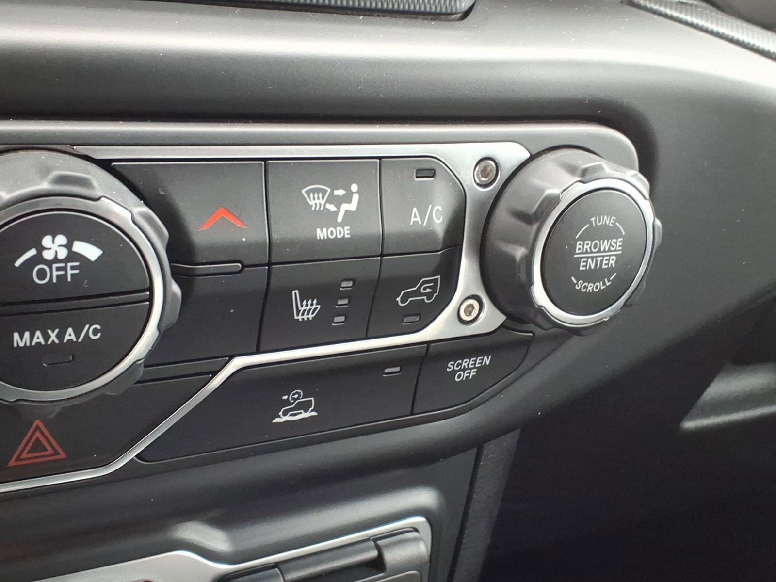 Used 2022 Jeep Wrangler Willys image 16