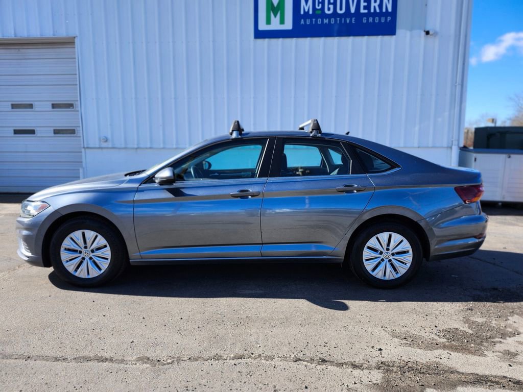 Used 2019 Volkswagen Jetta S image 2