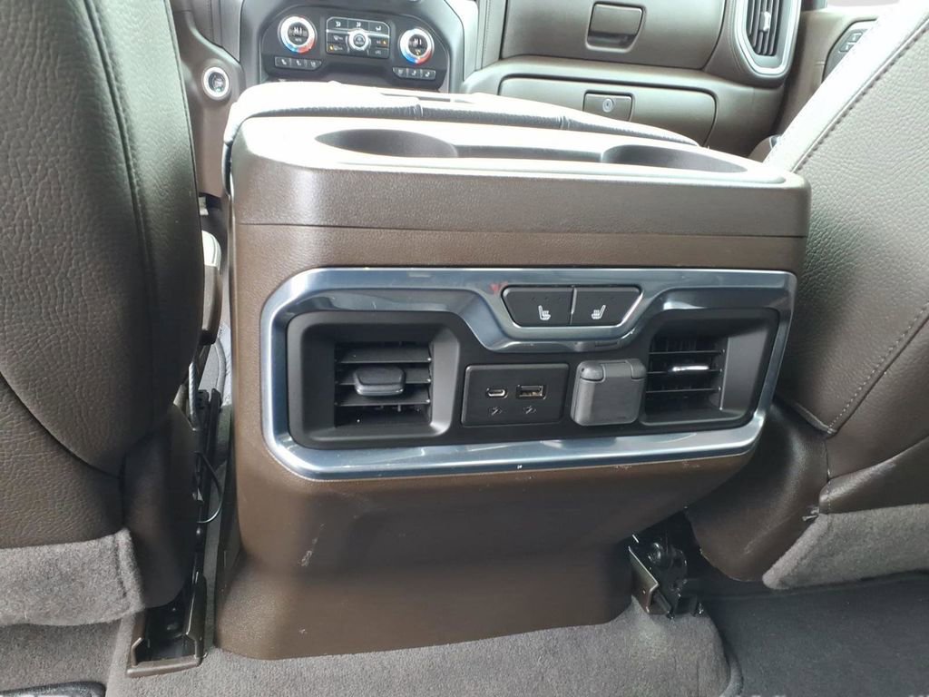 Used 2022 GMC Sierra 3500 Denali w/ Technology Package image 25