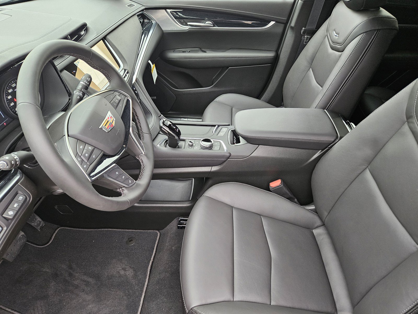New 2026 Cadillac XT5 Premium Luxury w/ Driver Assist Package AWD/4WD image 9