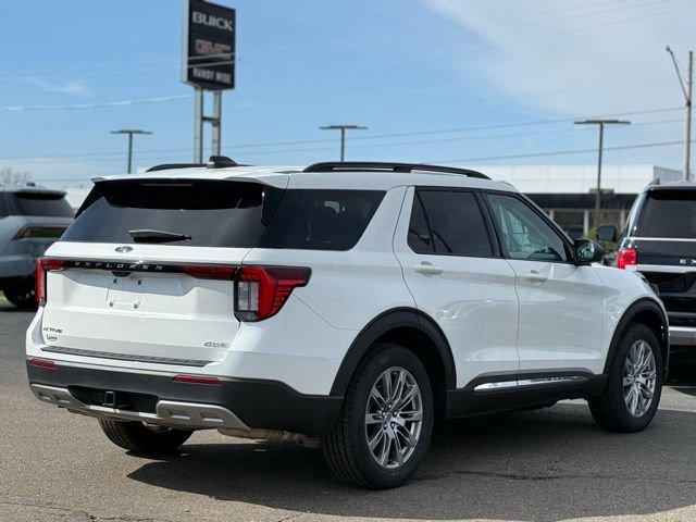 Used 2025 Ford Explorer Active w/ Active Comfort Package image 41