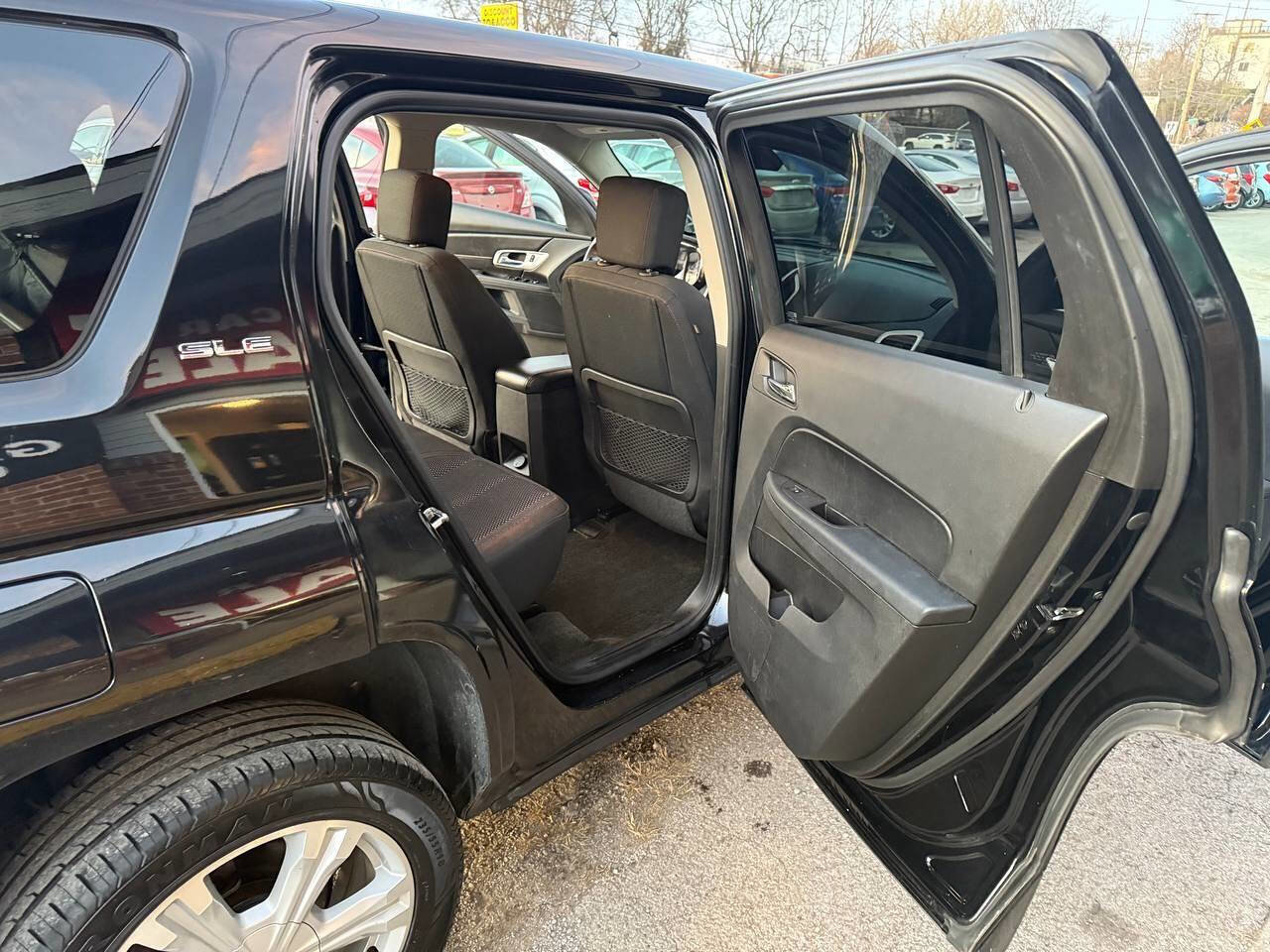 Used 2017 GMC Terrain SLE image 14