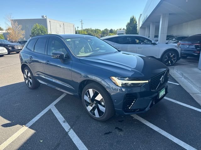 Used 2025 Volvo XC60 T8 Plus w/ Protection Package Premier AWD/4WD image 2