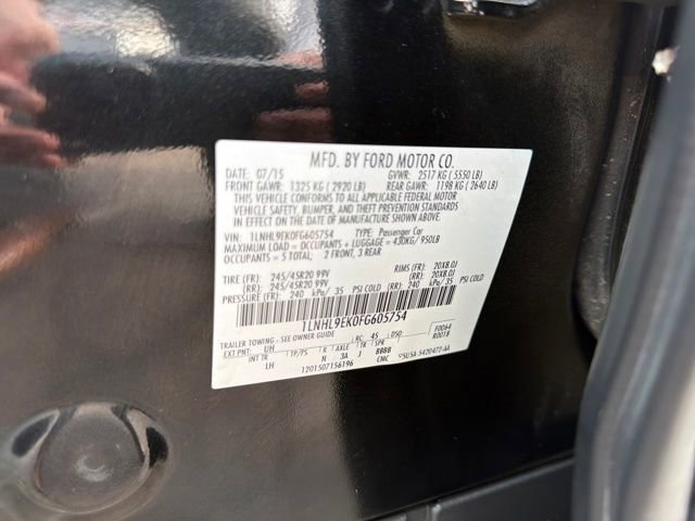 Used 2015 Lincoln MKS AWD w/ Equipment Group 101A image 34