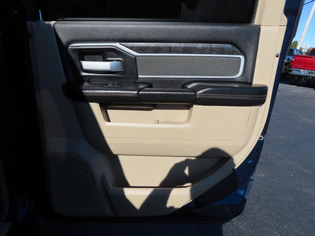 Used 2020 RAM 2500 Big Horn w/ Level 2 Equipment Group AWD/4WD image 43